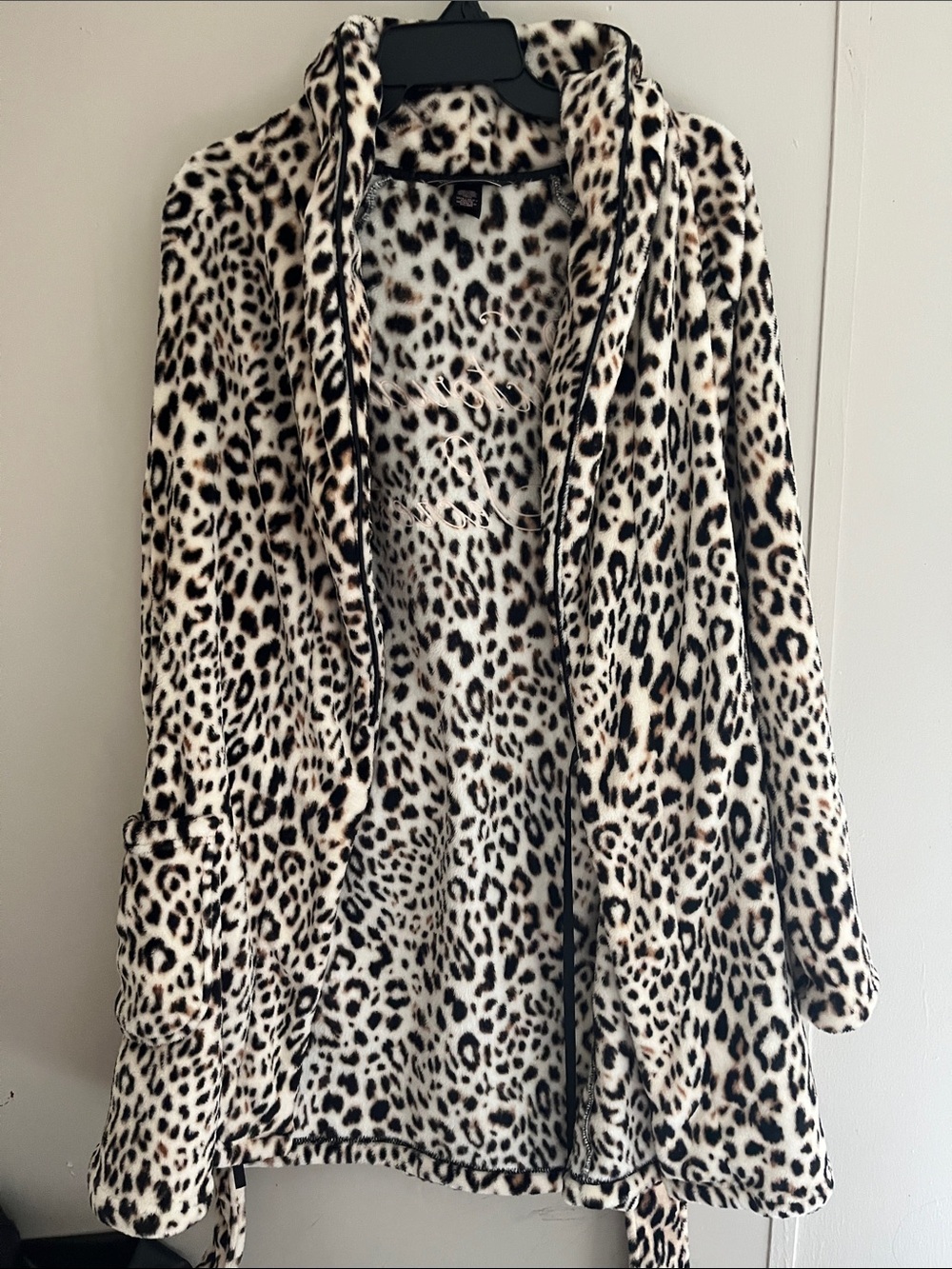 Victoria's Secret Leopard Print Teddy Jacket in Cream and Black